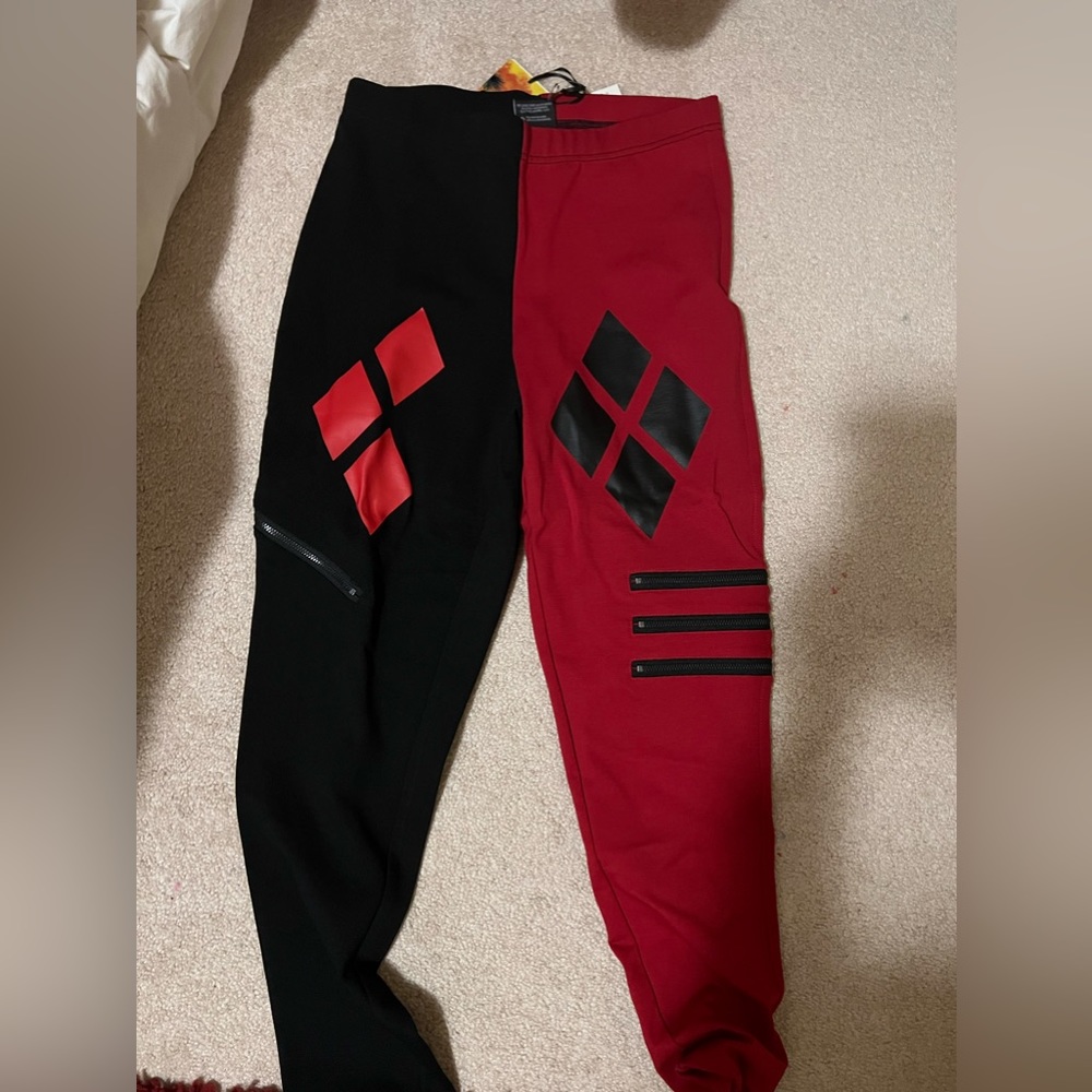 Hot Topic The Suicide Squad Harley Quinn leggings Medium